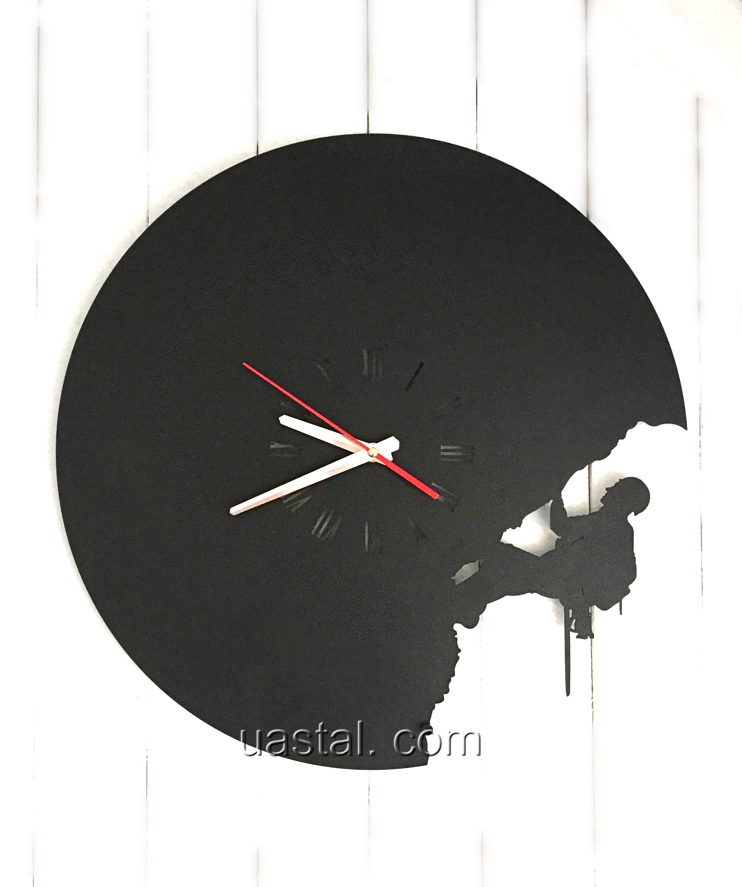 Годинник настінний Скелелаз (лазер)